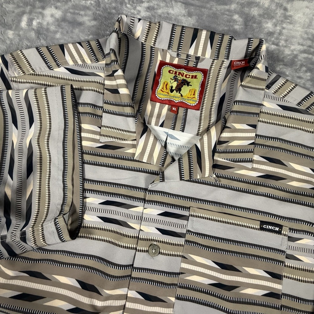 Cinch Camp Shirt Men's XL Multicolor Southwestern Geometric Loop Collar Stretch